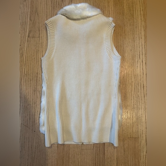 Guess Faux Fur Vest - Picture 2 of 3